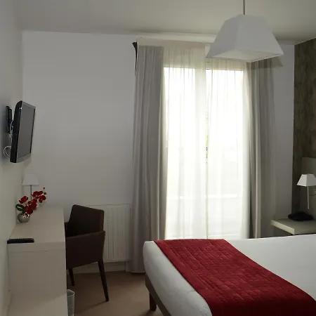 Capitaine Paoli Hotel